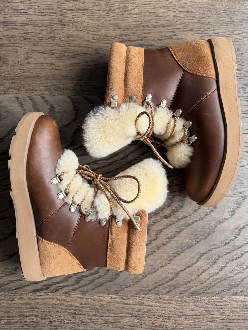 UGG Viki Boots